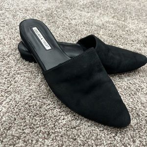 Black ballerina flats. Comfortable dress shoes. Chelsea & violet brand